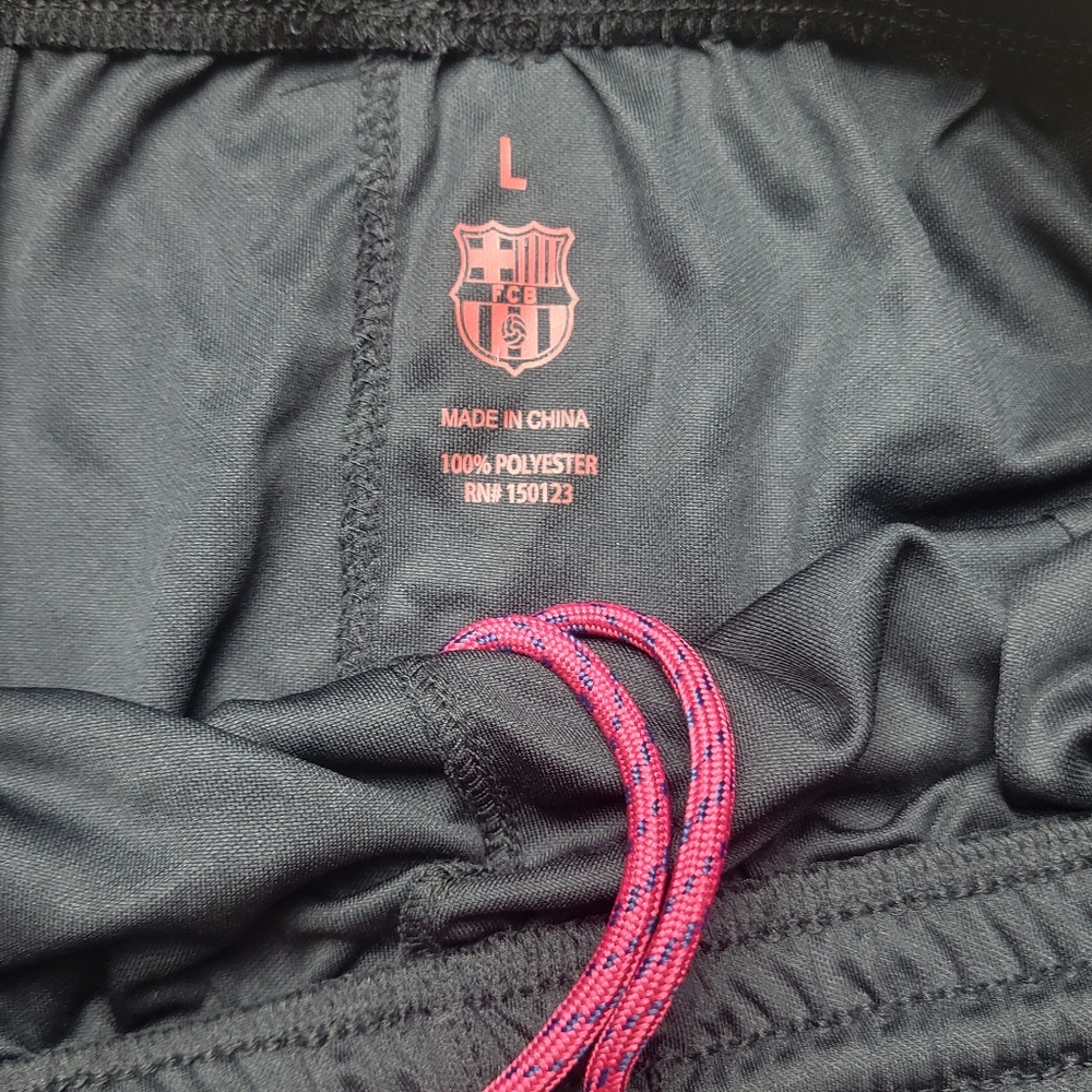 FC Barcelona Shorts size L Soccer Team Barca Black - Picture 2 of 14